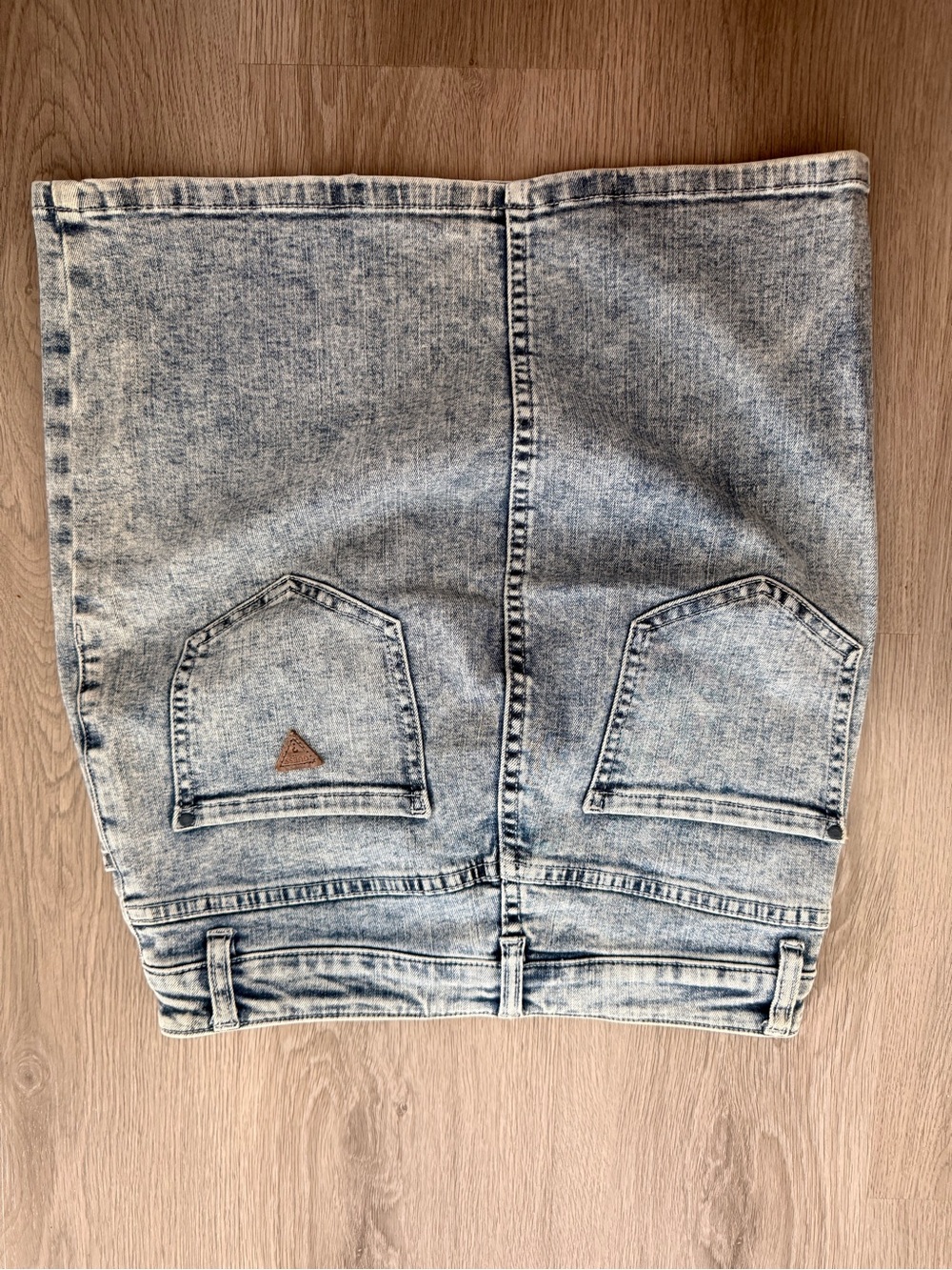 Light Acid Wash Denim Skirt (size 2 with spandex)